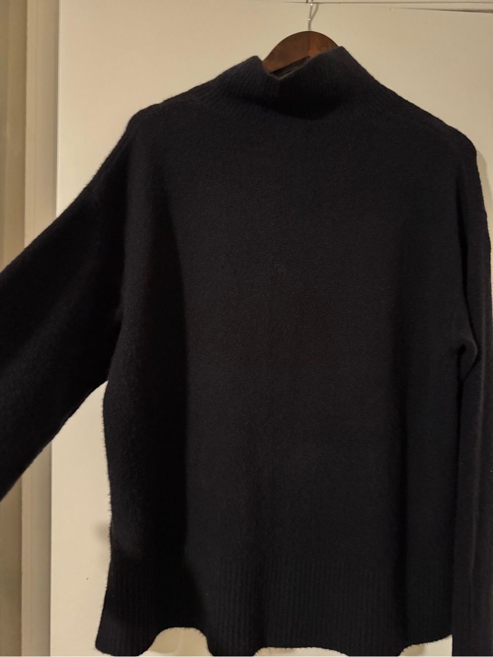 J. Crew Women’s Black Mockneck “Extra Soft” Yarn Sweater Merino and others Blend - Picture 4 of 11